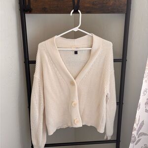 Universal Thread Cream Sweater